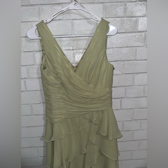 Pastel Green whimsical fairy garden Dress with ruched layered ruffles size 4 - Picture 9 of 11